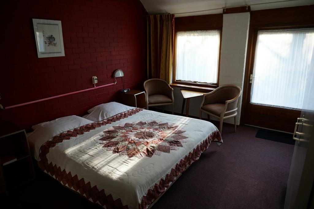Lucy'S Inn Eesergroen Экстерьер фото