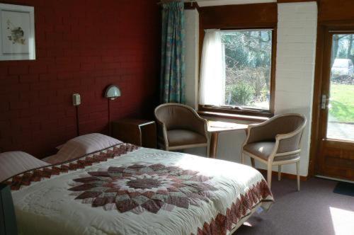 Lucy'S Inn Eesergroen Экстерьер фото