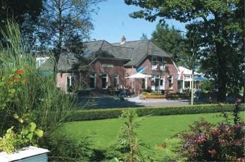 Lucy'S Inn Eesergroen Экстерьер фото